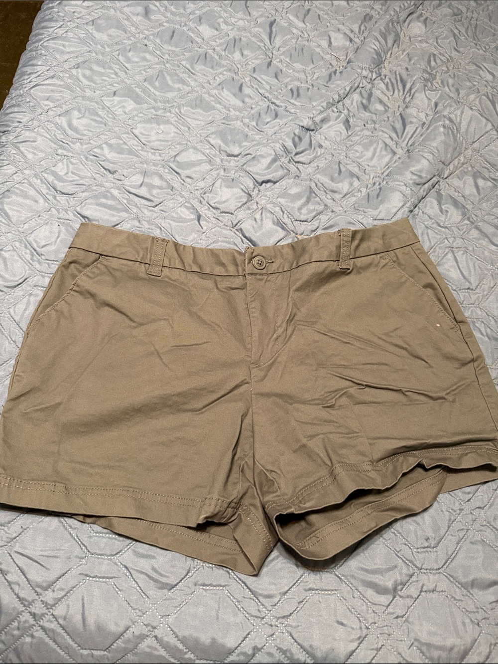 Magellan Outdoors Women's Tan Casual Bermuda Shorts